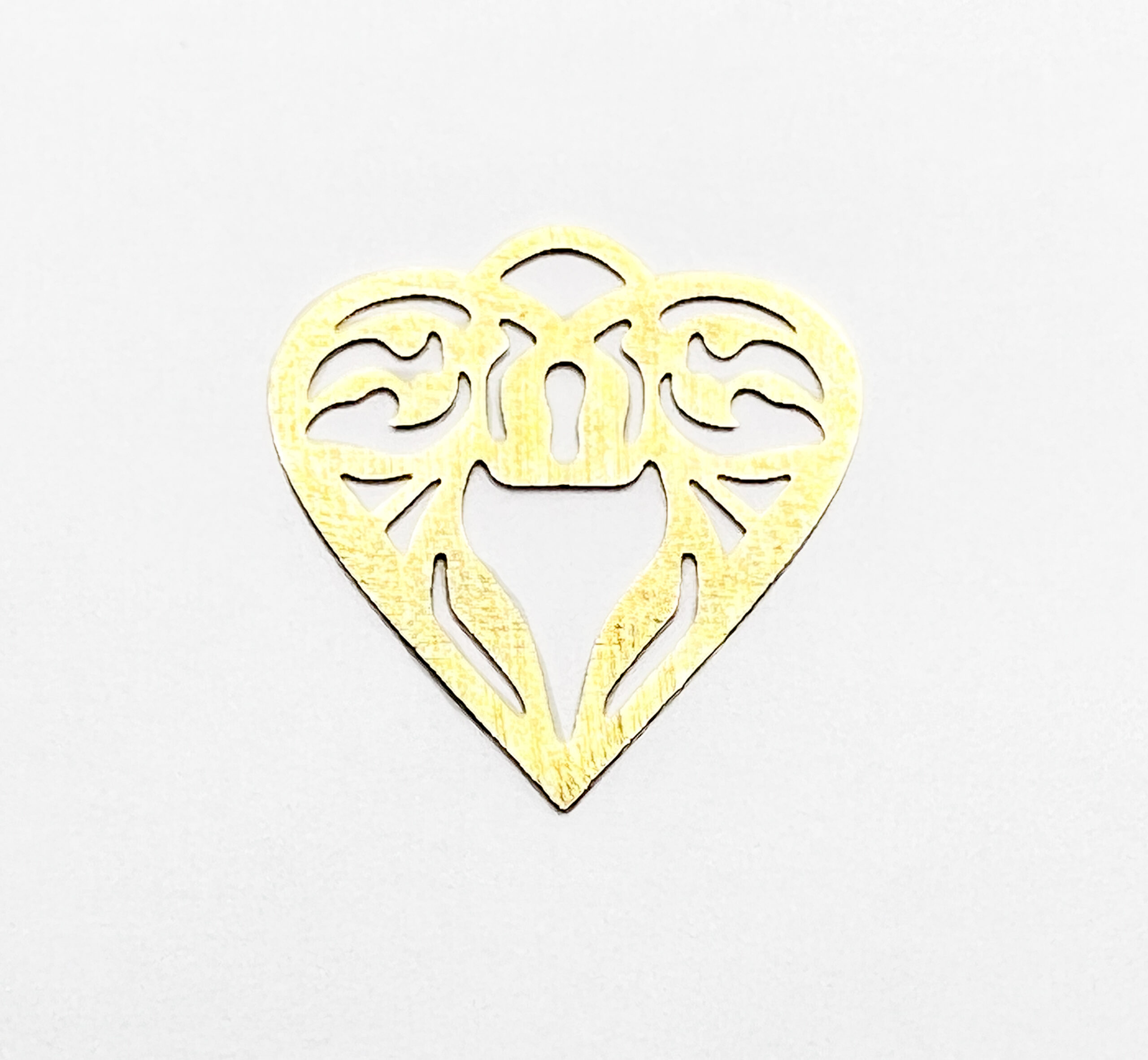 Chapa Dorada Corazón 30mm