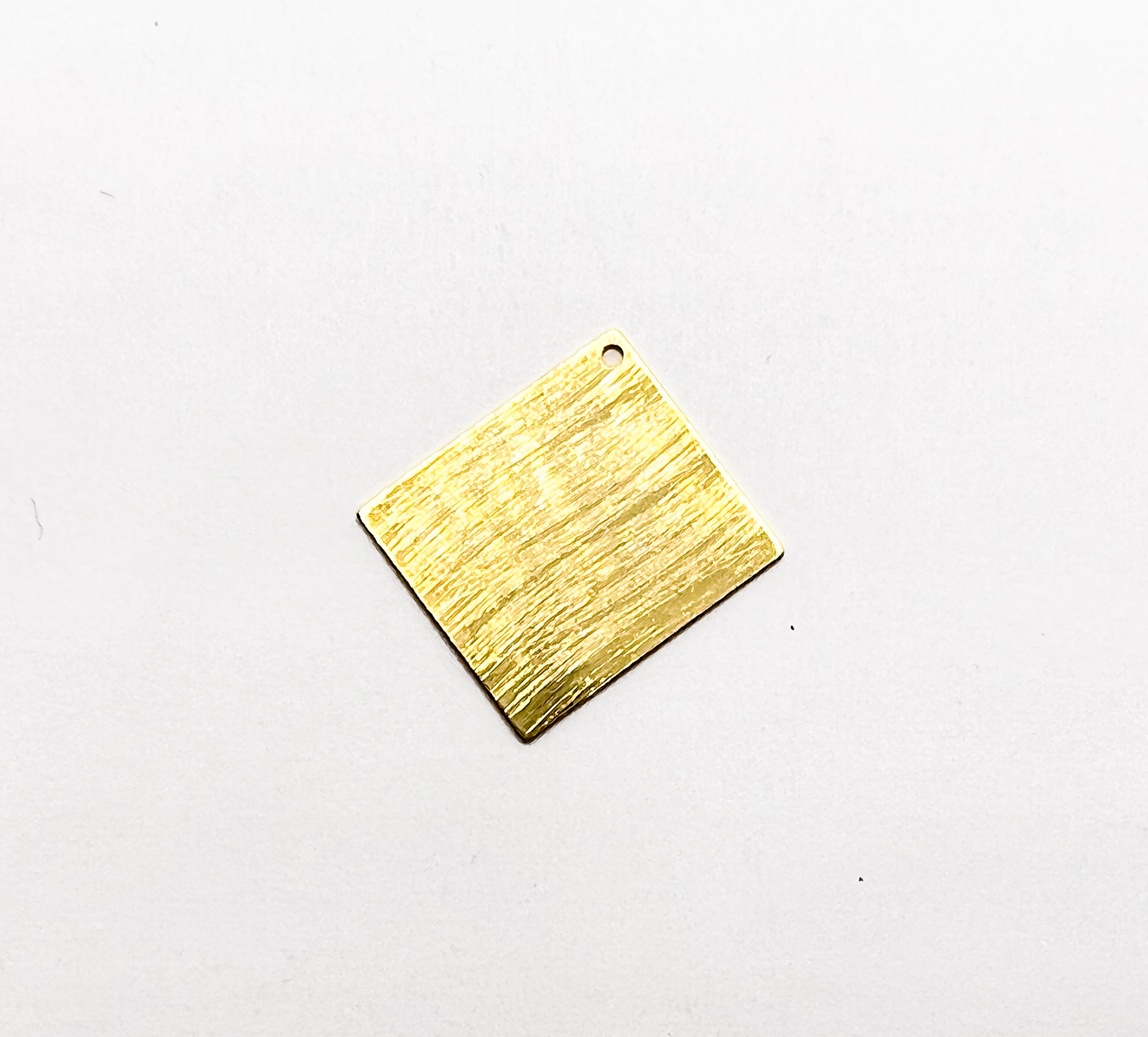Chapa Dorada Rombo Rectangular 23mm