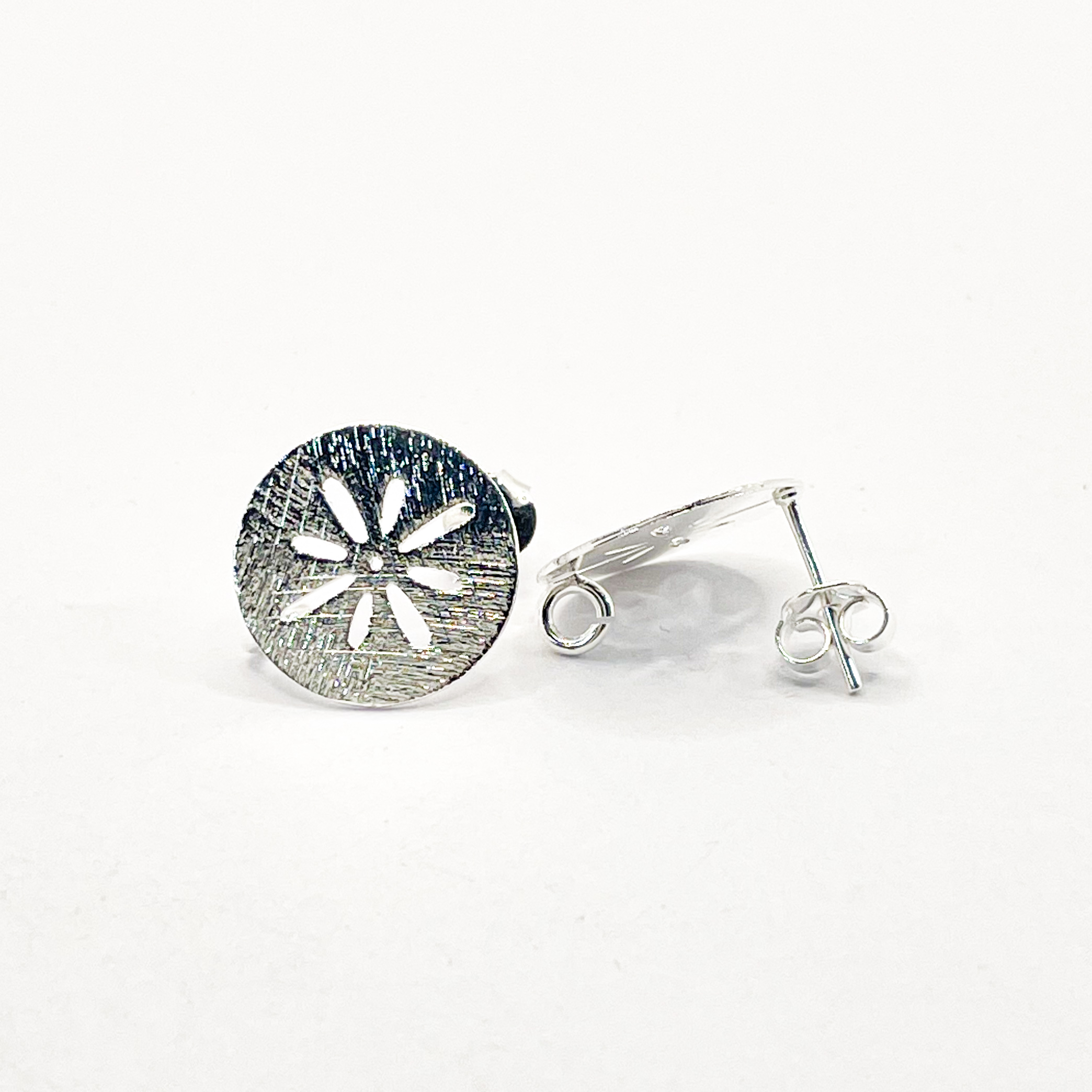 Base Plateada Circular Floral (par)